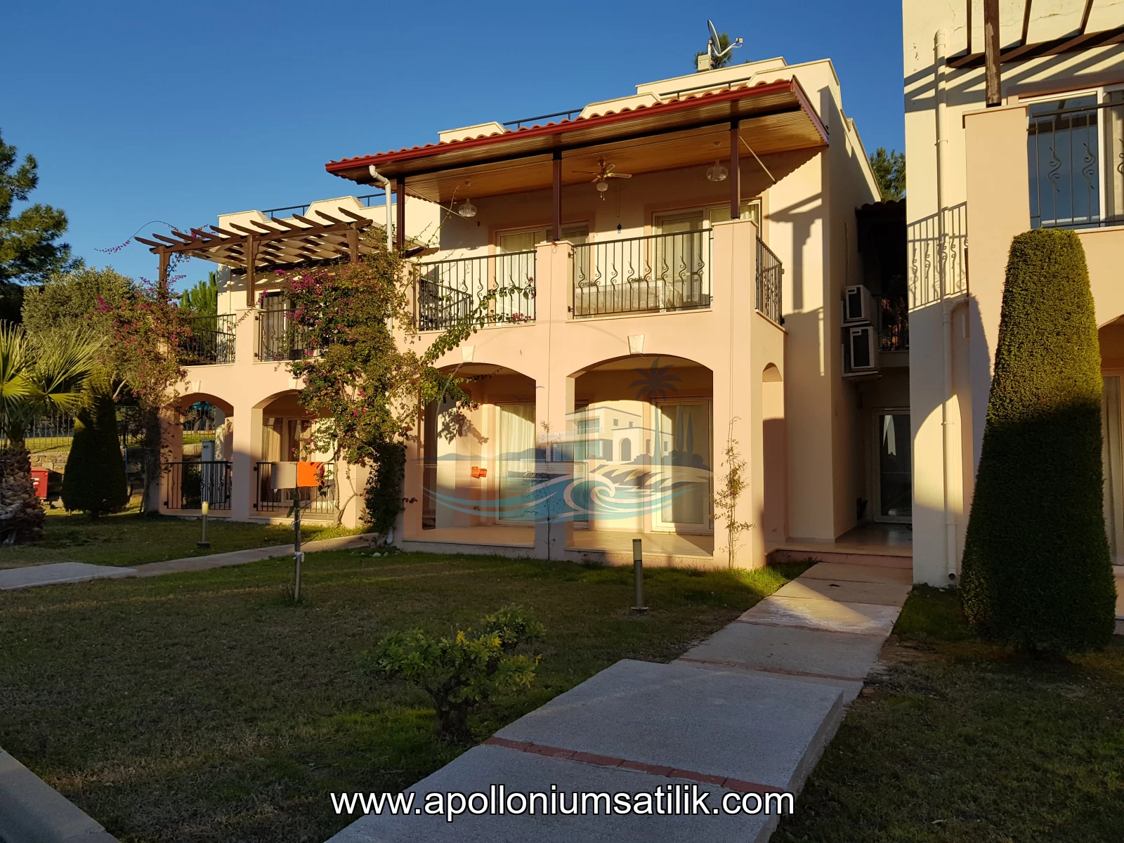Apollonium Herada Deniz ve Havuz Manzaralı Full Eşyalı Müstakil Villa
