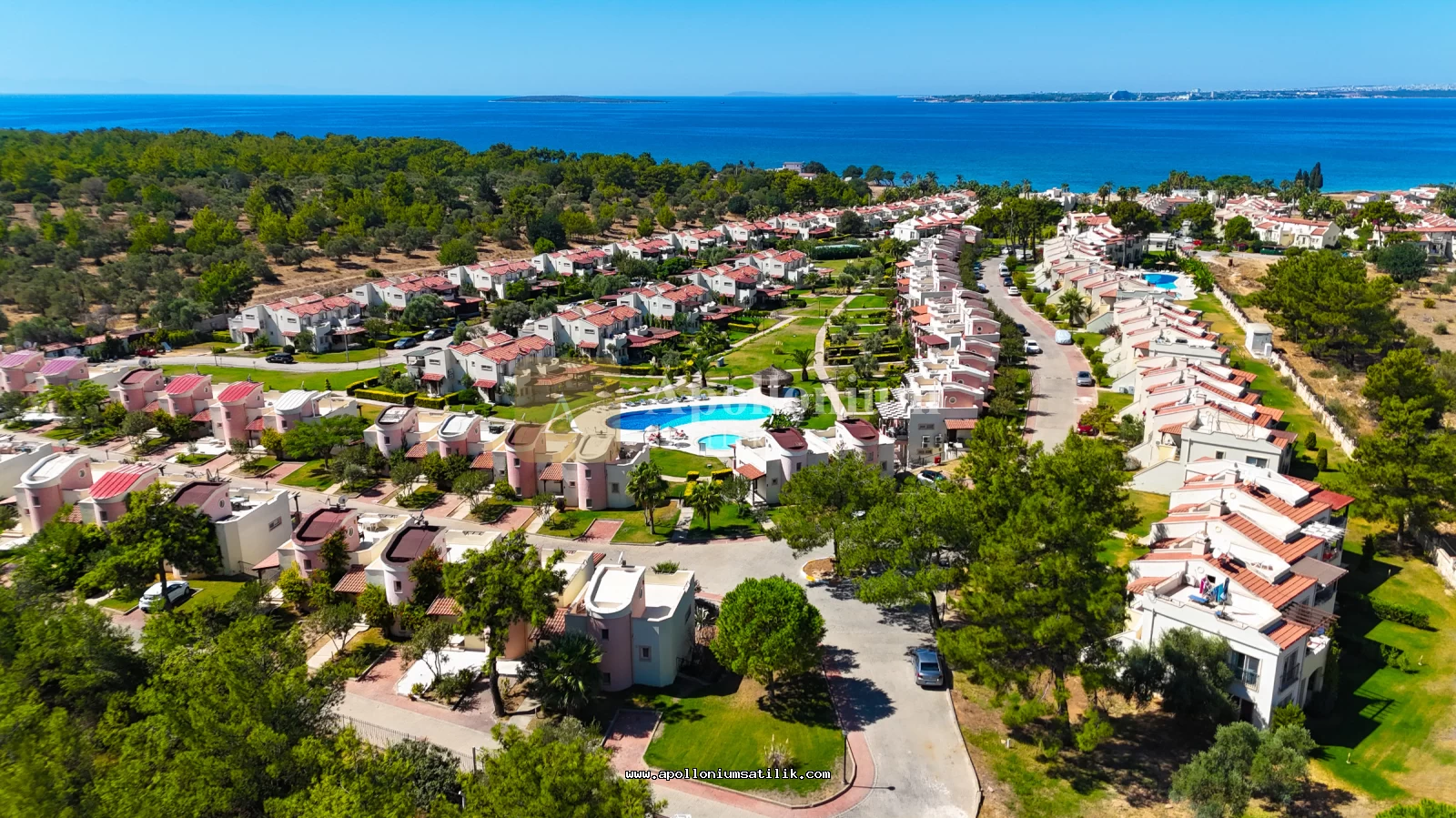 Fırsat! Apollonium Hera Villalarında Köşe, Deniz ve Havuz Manzaralı Villa