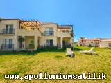Denize Sıfır Apolloniumda Satılık Geniş Bahçeli, Köşe Konumlu 2+1 Daire